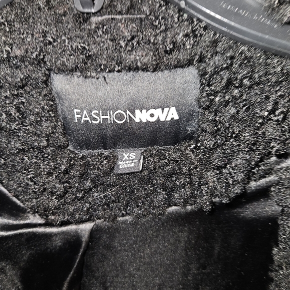 Fashion Nova All About Me Fuzzy Coat- Black - Picture 3 of 4